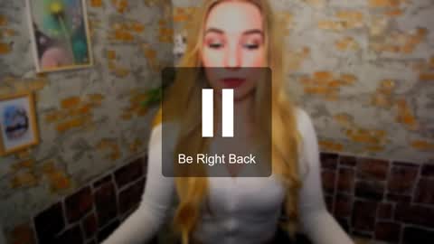 Snapshot of _snow_queen__ chatting on 02-24-25, 01:31 Rachel online show from 02-24-25, 01:31