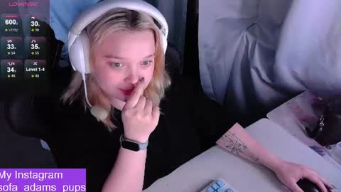 Snapshot of _sofia_adam_ chatting on 06-24-26, 09:30 pups online show from 06-24-26, 09:30