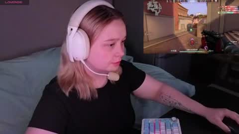 Snapshot of _sofia_adam_ chatting on 07-08-26, 11:58 pups online show from 07-08-26, 11:58