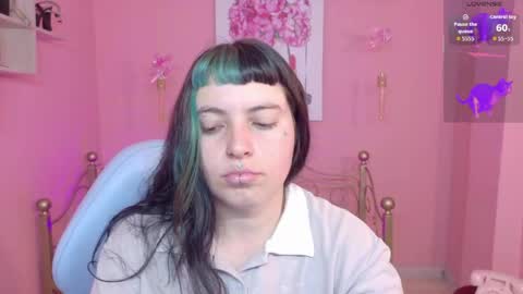 Sofia  online show from 06-09-26, 01:23