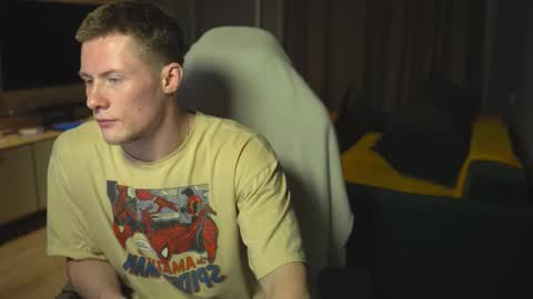 OLIVERpvt is open online show from 11-23-25, 03:06