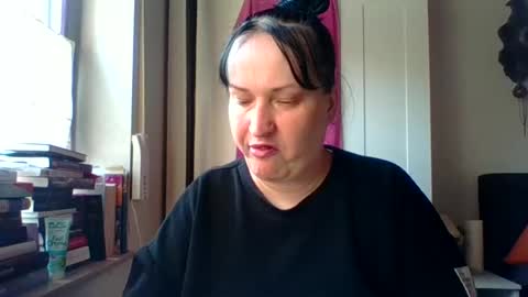 Melisa online show from 06-19-26, 06:07