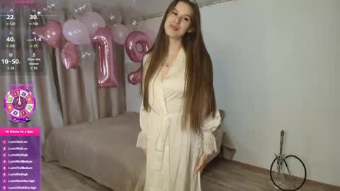 Stella Grace online show from 05-19-26, 11:49
