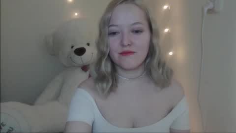 _sweet_smile_ online show from 02-11-26, 08:14