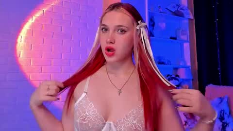 _sweetiemary_ online show from 11-30-25, 07:40