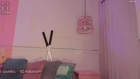 Snapshot of _tammarra_ chatting on 02-14-25, 05:57 _tammarra_ online show from 02-14-25, 05:57