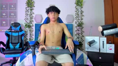 Taylor online show from 09-30-25, 12:26