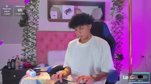 Snapshot of _taylor_black chatting on 02-10-26, 08:57 Taylor online show from 02-10-26, 08:57