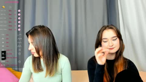 Teona and Annred hair online show from 12-22-24, 05:56