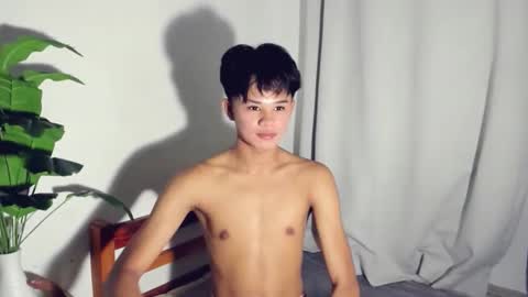 Snapshot of _tfuck69_ chatting on 05-25-26, 12:11 pm me online show from 05-25-26, 12:11