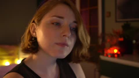 Evi online show from 05-24-26, 07:08