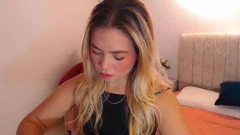 Snapshot of _tiffany1 chatting on 02-01-26, 06:06 _tiffany1 online show from 02-01-26, 06:06