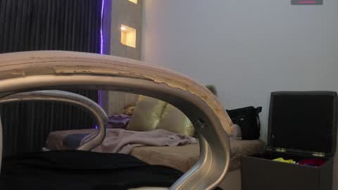 Stefania online show from 12-21-24, 05:40