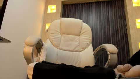 Stefania online show from 01-09-25, 05:54