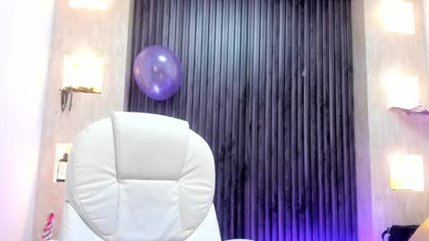 Stefania online show from 01-16-25, 05:55