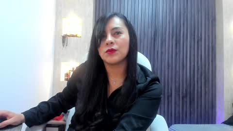 Stefania online show from 01-17-25, 06:12