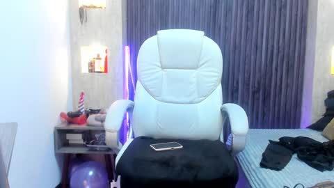Stefania online show from 01-17-25, 09:17