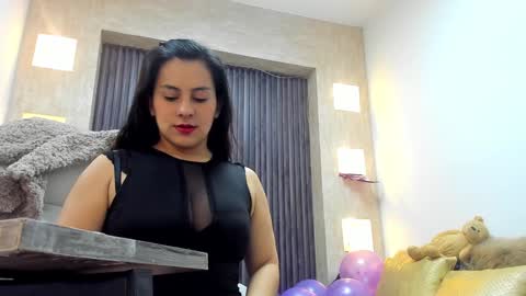 Stefania online show from 01-31-25, 03:11