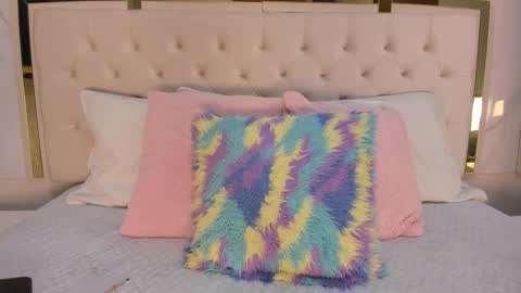 Rousse  online show from 11-27-25, 07:27