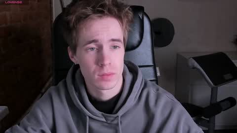 Snapshot of _tokyo_ghoul chatting on 12-07-24, 10:12 _tokyo_ghoul online show from 12-07-24, 10:12