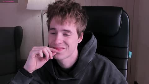 Snapshot of _tokyo_ghoul chatting on 12-13-24, 05:05 _tokyo_ghoul online show from 12-13-24, 05:05