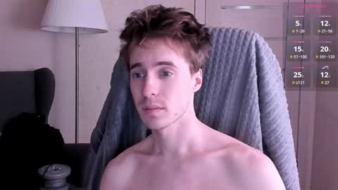 Snapshot of _tokyo_ghoul chatting on 01-08-25, 01:20 _tokyo_ghoul online show from 01-08-25, 01:20