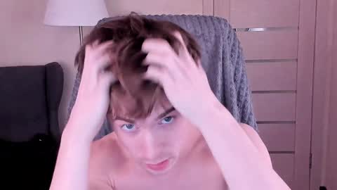 Snapshot of _tokyo_ghoul chatting on 01-26-25, 07:31 _tokyo_ghoul online show from 01-26-25, 07:31