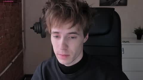 Snapshot of _tokyo_ghoul chatting on 02-14-25, 10:17 _tokyo_ghoul online show from 02-14-25, 10:17