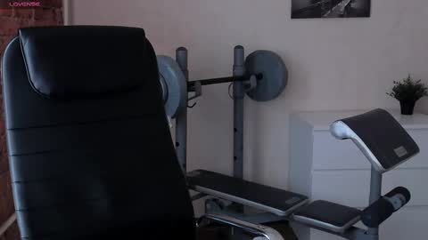 Snapshot of _tokyo_ghoul chatting on 02-23-25, 10:17 _tokyo_ghoul online show from 02-23-25, 10:17