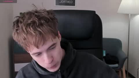 Snapshot of _tokyo_ghoul chatting on 03-08-25, 10:00 _tokyo_ghoul online show from 03-08-25, 10:00