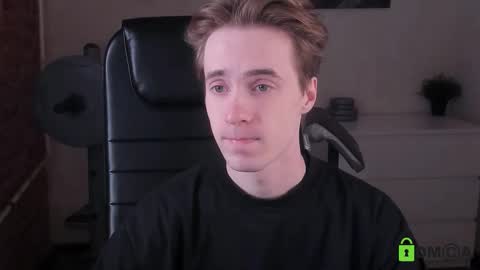 Snapshot of _tokyo_ghoul chatting on 10-26-25, 05:13 _tokyo_ghoul online show from 10-26-25, 05:13