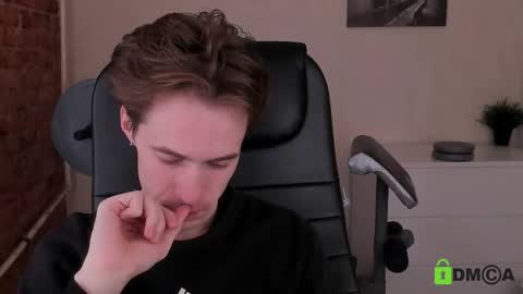 Snapshot of _tokyo_ghoul chatting on 11-07-25, 07:19 _tokyo_ghoul online show from 11-07-25, 07:19