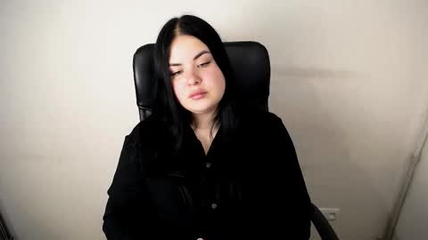 Trisha online show from 10-26-25, 12:00