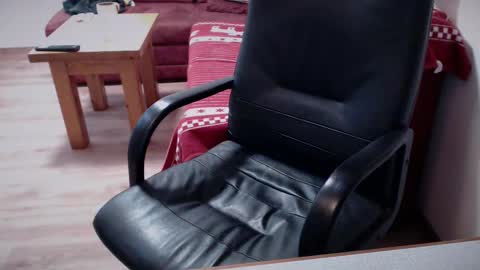 Snapshot of _trythis_ chatting on 02-01-26, 05:44 _trythis_ online show from 02-01-26, 05:44