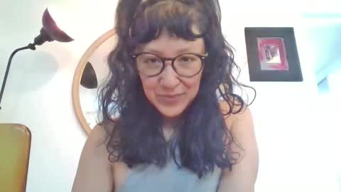 _tutti_frutti_ online show from 04-16-26, 08:20