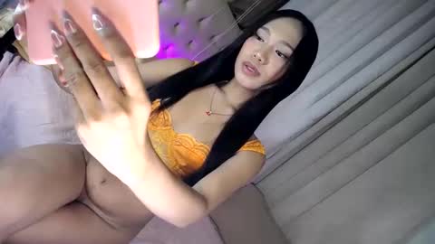 Snapshot of _ursweetapple_ chatting on 12-19-24, 04:46 MS. apple online show from 12-19-24, 04:46