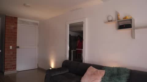 Anastasia Vahos online show from 10-08-25, 05:21