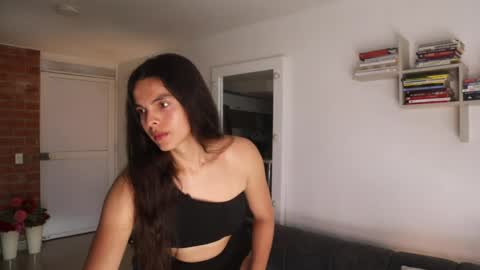 Snapshot of _vahos chatting on 05-26-26, 05:20 Anastasia Vahos online show from 05-26-26, 05:20