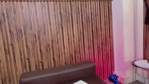 Veronica online show from 11-06-25, 11:55