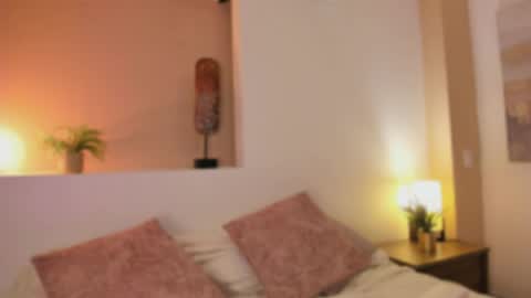 Victoria online show from 04-21-26, 12:11