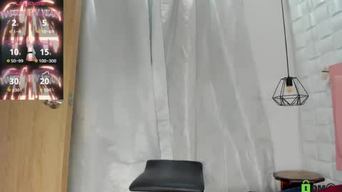 Snapshot of _victoria_milf_ chatting on 05-14-26, 08:15 victoria online show from 05-14-26, 08:15