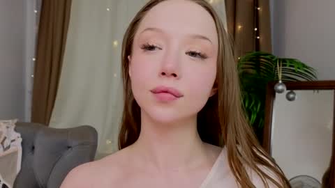 Violet online show from 01-13-25, 02:28