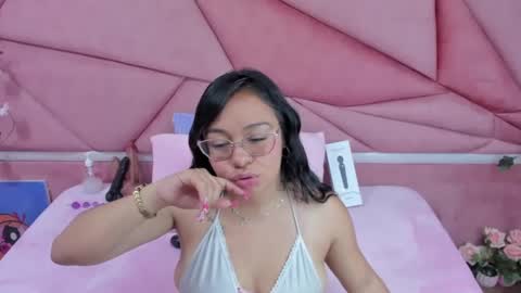_violeta_18 online show from 10-04-25, 03:37