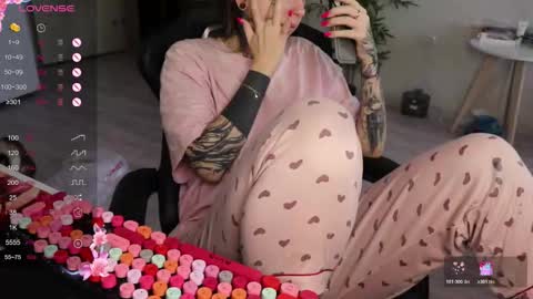 Alis online show from 11-27-25, 09:44