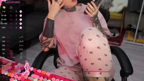 Alis online show from 02-08-26, 07:23