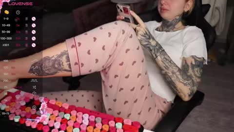 Alis online show from 02-26-26, 04:11