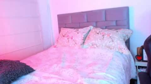 INSTAGRAM pinzon viviana online show from 01-24-25, 11:02