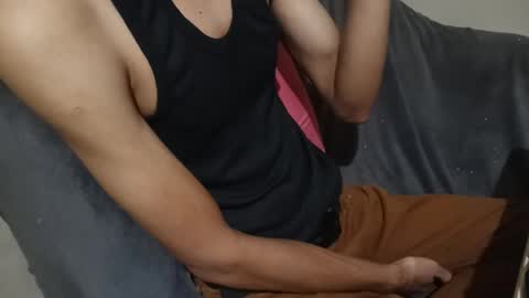 Snapshot of _vov_ chatting on 04-14-26, 01:17 _vov_ online show from 04-14-26, 01:17