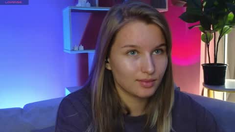_watchmesmile_ online show from 05-21-26, 03:57