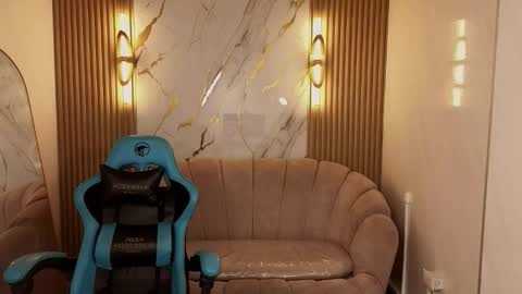 Snapshot of _wendy_b chatting on 11-11-25, 02:44 wendy online show from 11-11-25, 02:44